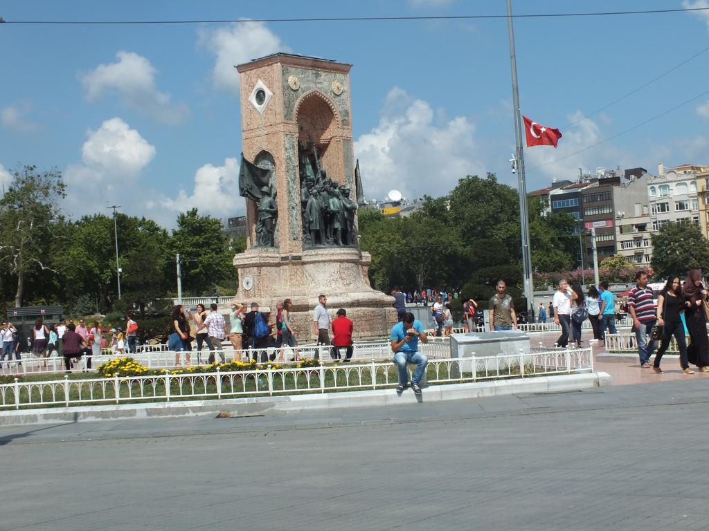 Taksim 9 Suites Apartments Provincia di Provincia di Istanbul Esterno foto
